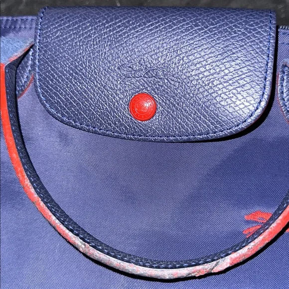 Longchamp Navy Blue zip tote with red details and silver hardware - Picture 9 of 16